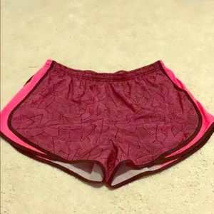 Nike Shorts Pink X-Large